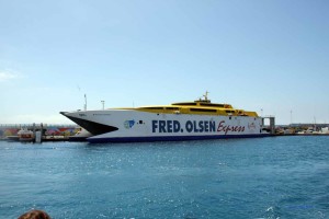 Fähre auf Teneriffa - Fred Olsen Express Katamaran