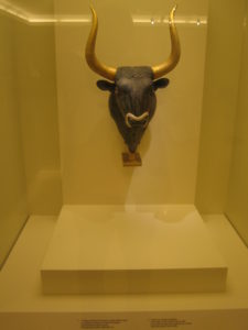 Minoischer Stierkopf im Museum von Heraklion