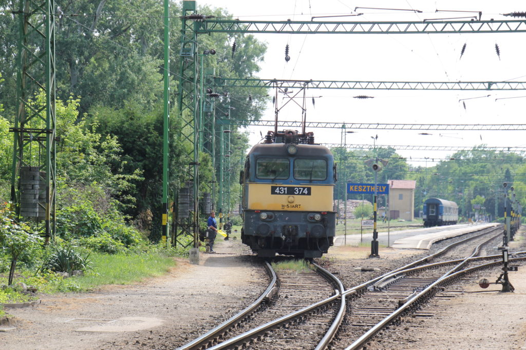 Bahn in Ungarn, Keszthely, Plattensee